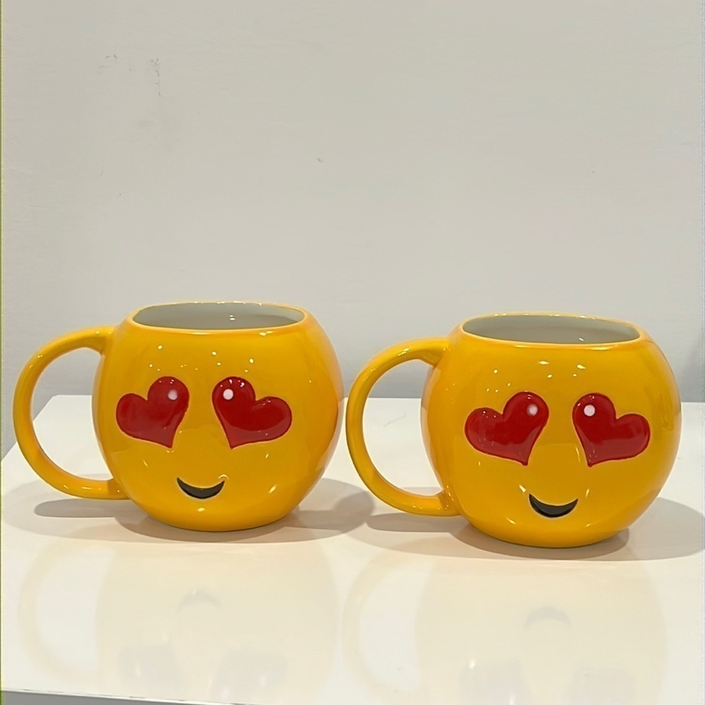 Smiley Face Emoji Coffee Mug Red Heart Eyes Left Handed Hot chocolate mug set